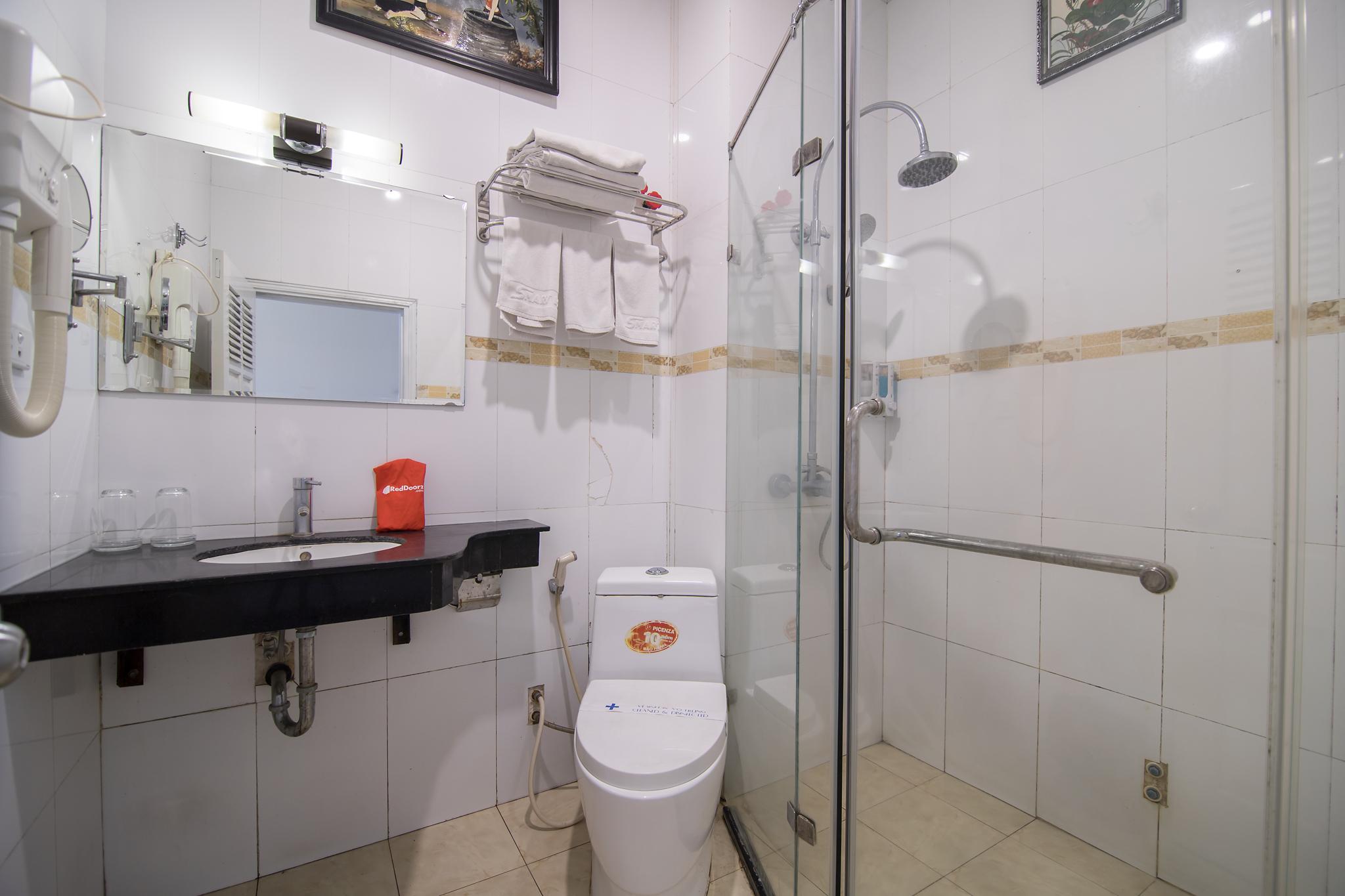 Home Hotel Truong Cong Giai Hanoi Bagian luar foto
